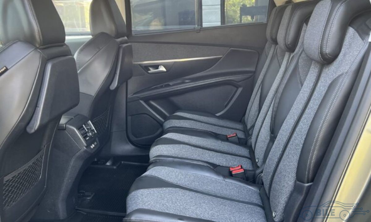 Peugeot 5008 7