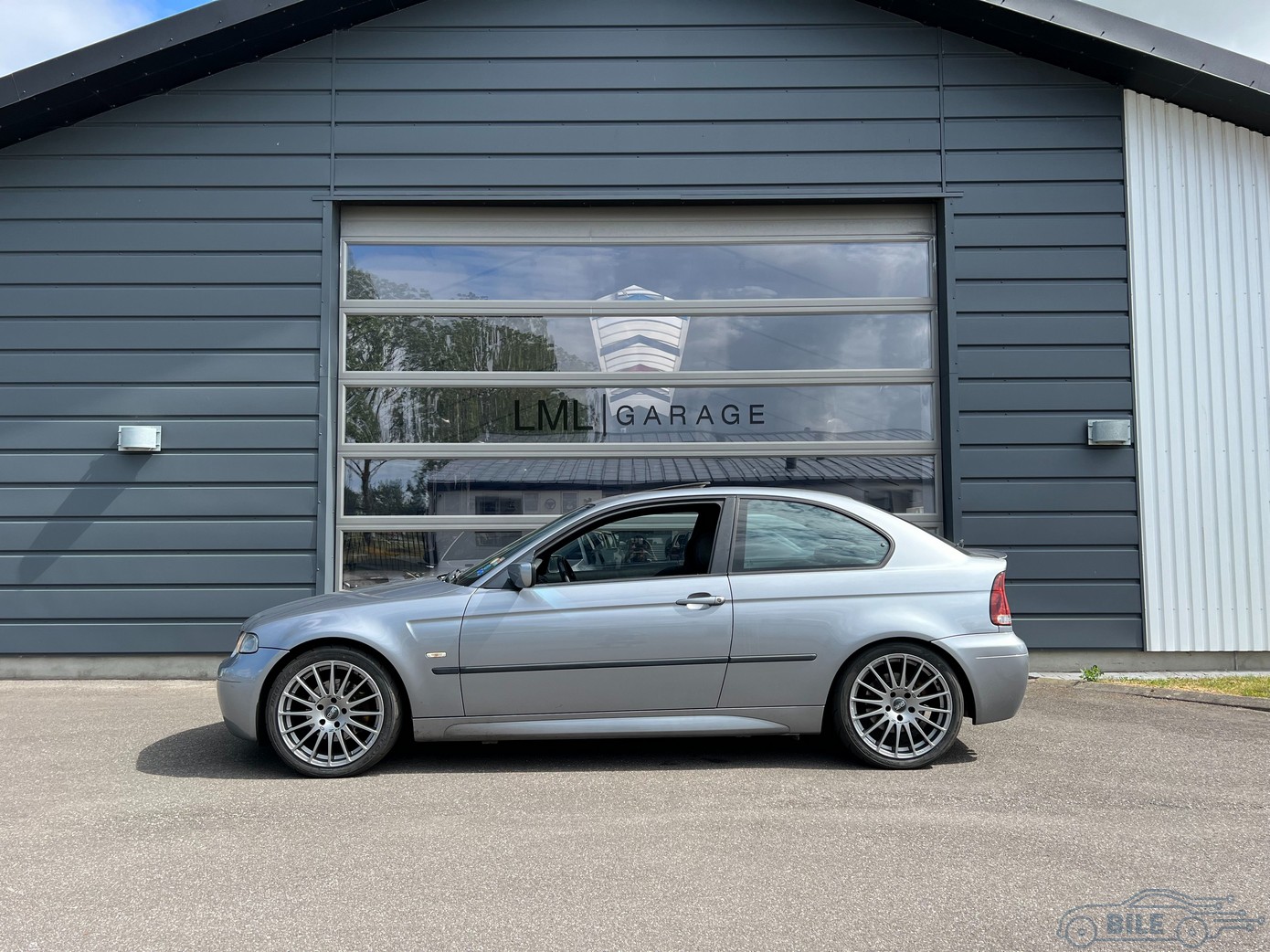 BMW 325i 2