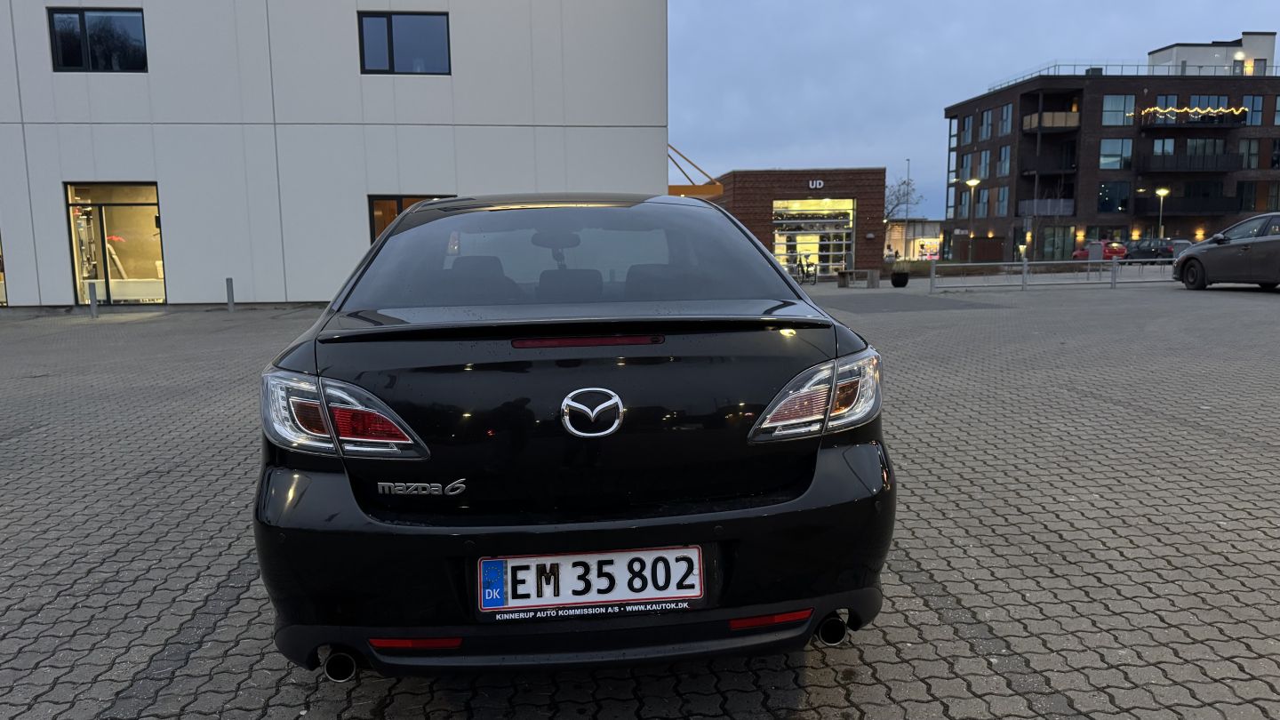 Mazda 6 4
