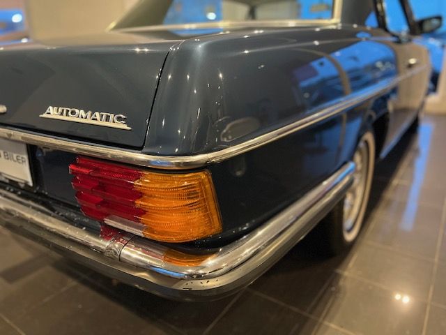 Mercedes-Benz 280 CE 7