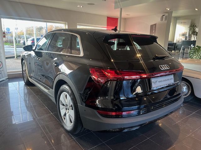 Audi e-tron 5