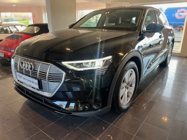 Audi e-tron 10