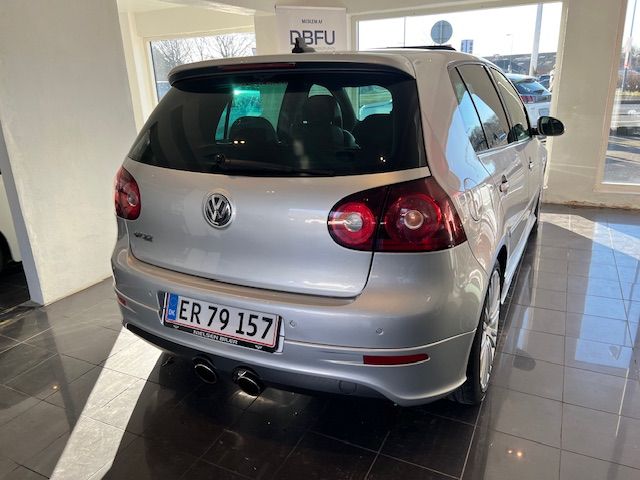 VW Golf 9