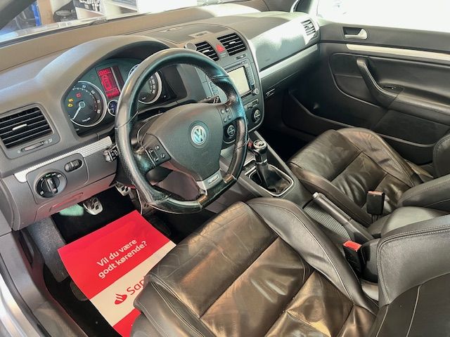 VW Golf