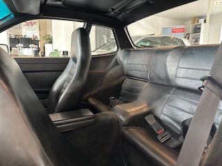 Porsche 944