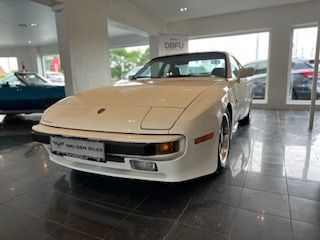 Porsche 944 5