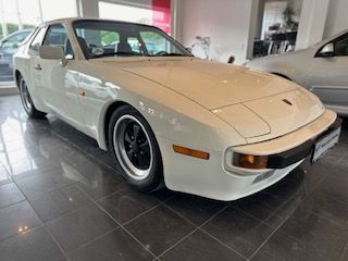 Porsche 944 4