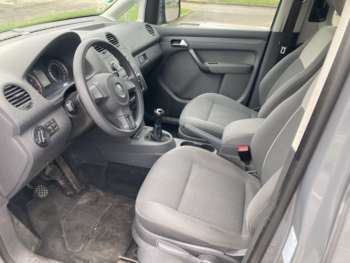 VW Caddy 5