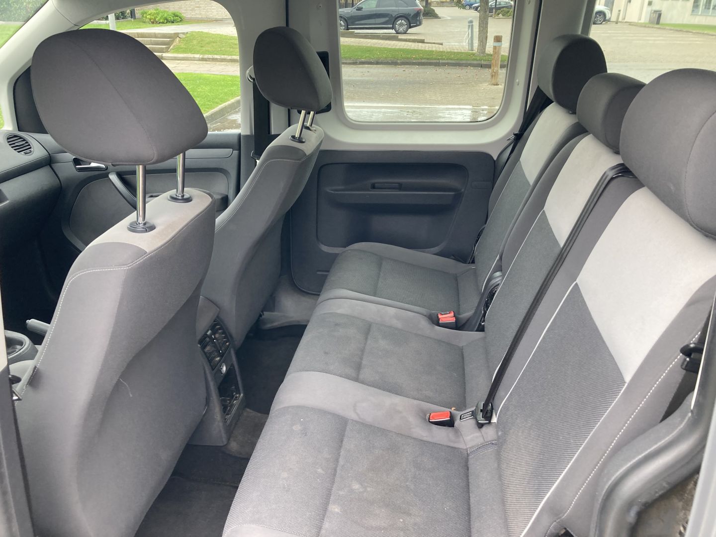 VW Caddy 6