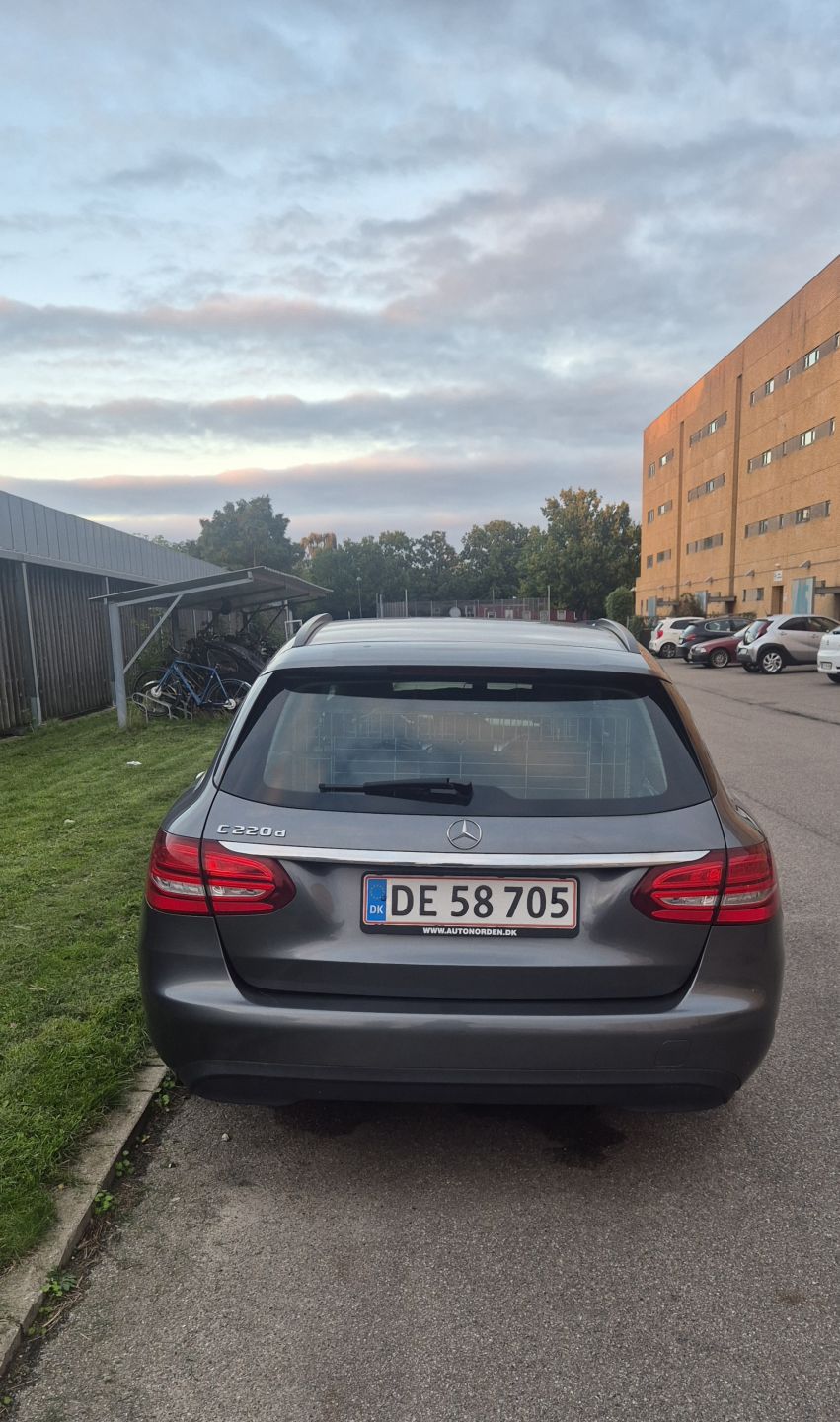 Mercedes-Benz C220 d 3